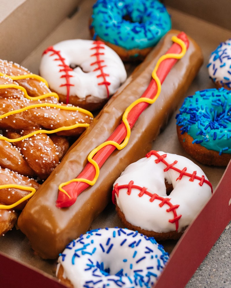 Top Pot Mariners Opening Day doughnut box